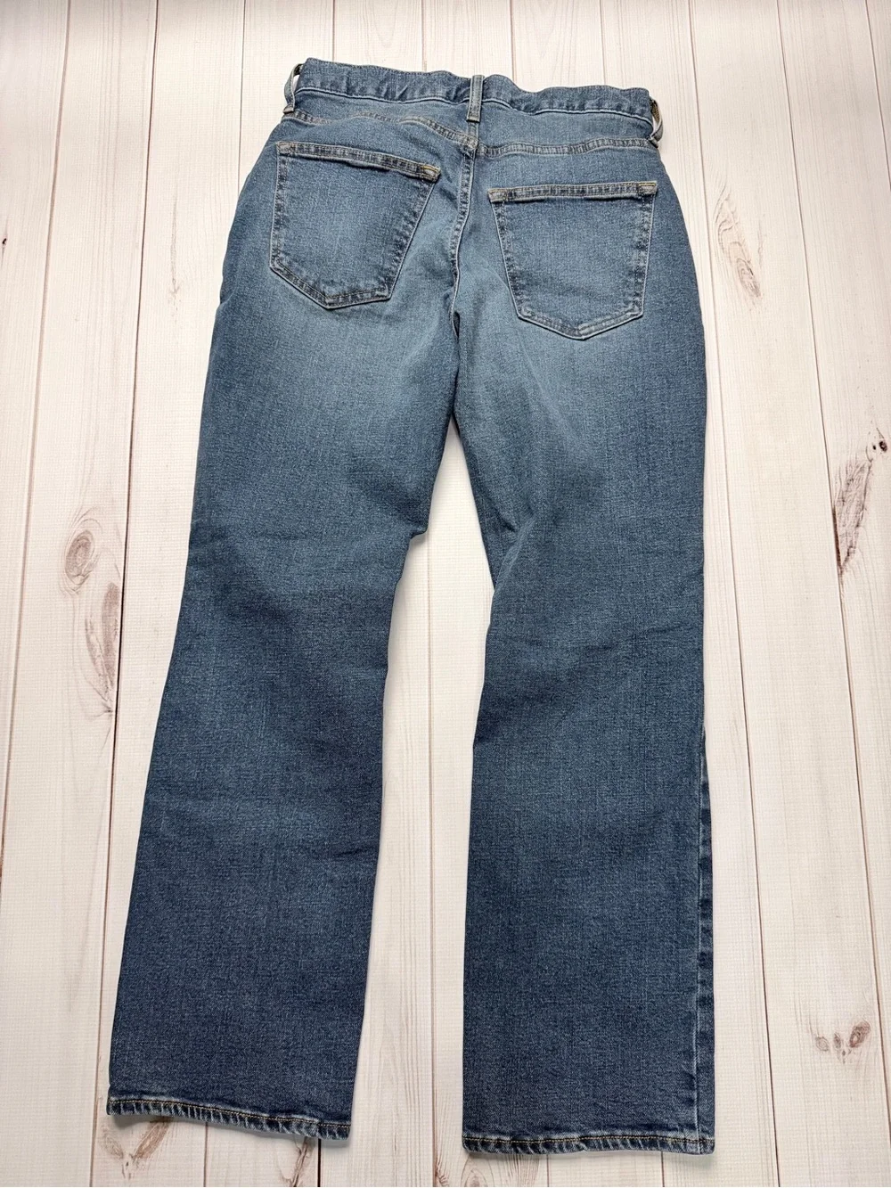 Old Navy boot cut Jeans - Picture 3 of 3